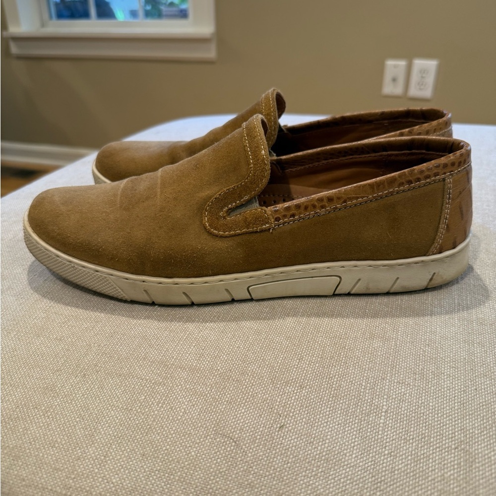 Men's T.B. Phelps suede slip on shoes with crocodile leather accents size 10